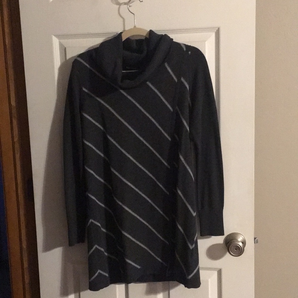 White House Black Market Sweater